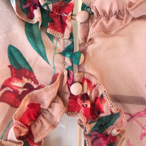 Medium VICI Pink Floral Dress with cutout NWT - Picture 8 of 11